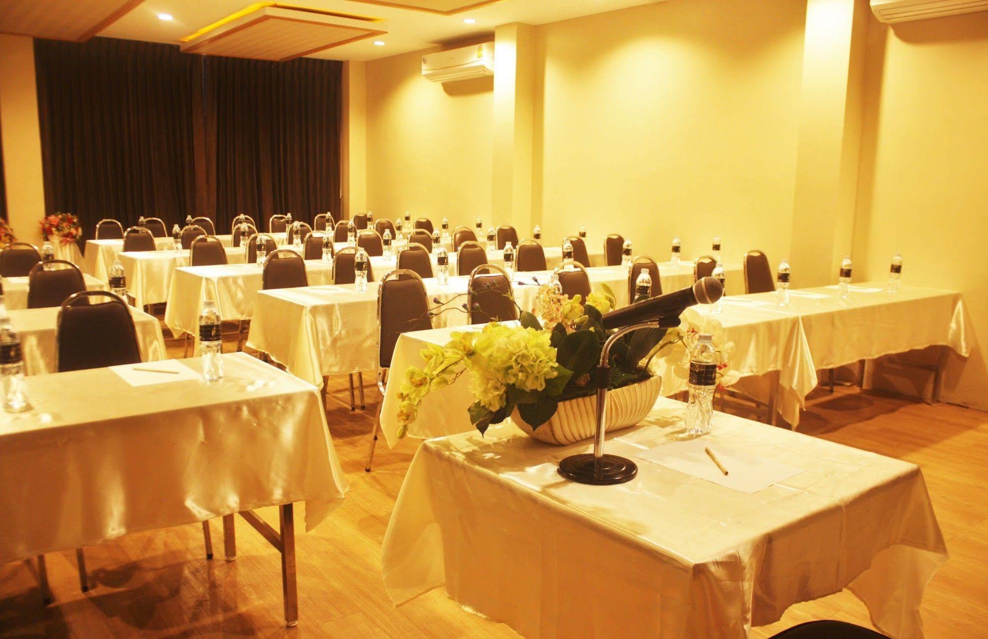 Metro Hotel & Spa Thungszong Kültér fotó